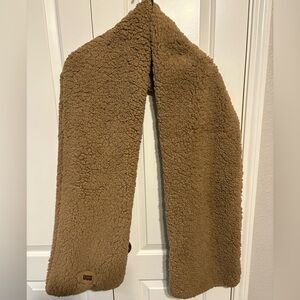 UGG Oversized Sherpa Scarf